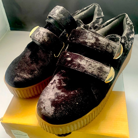 Call It Spring Black Velvet/Suede Women’s Sneaker - Picture 3 of 4